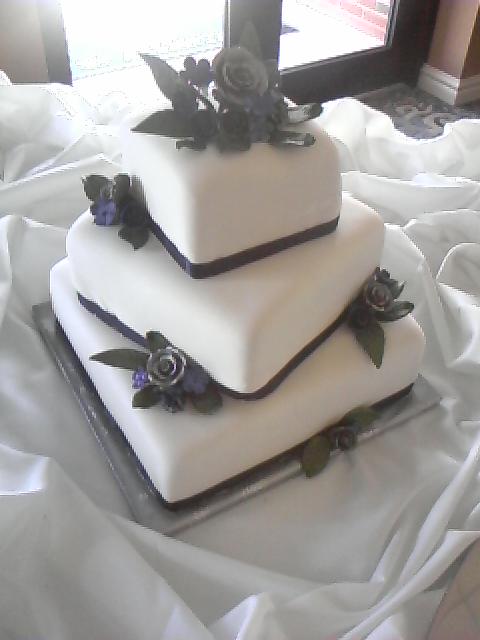 Wedding Cakes Blue and Silver cake ribbon Navy wedding cake